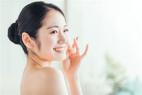 サウナ 顔|サウナで肌がキレイになるのはなぜ？美肌効果を得る。